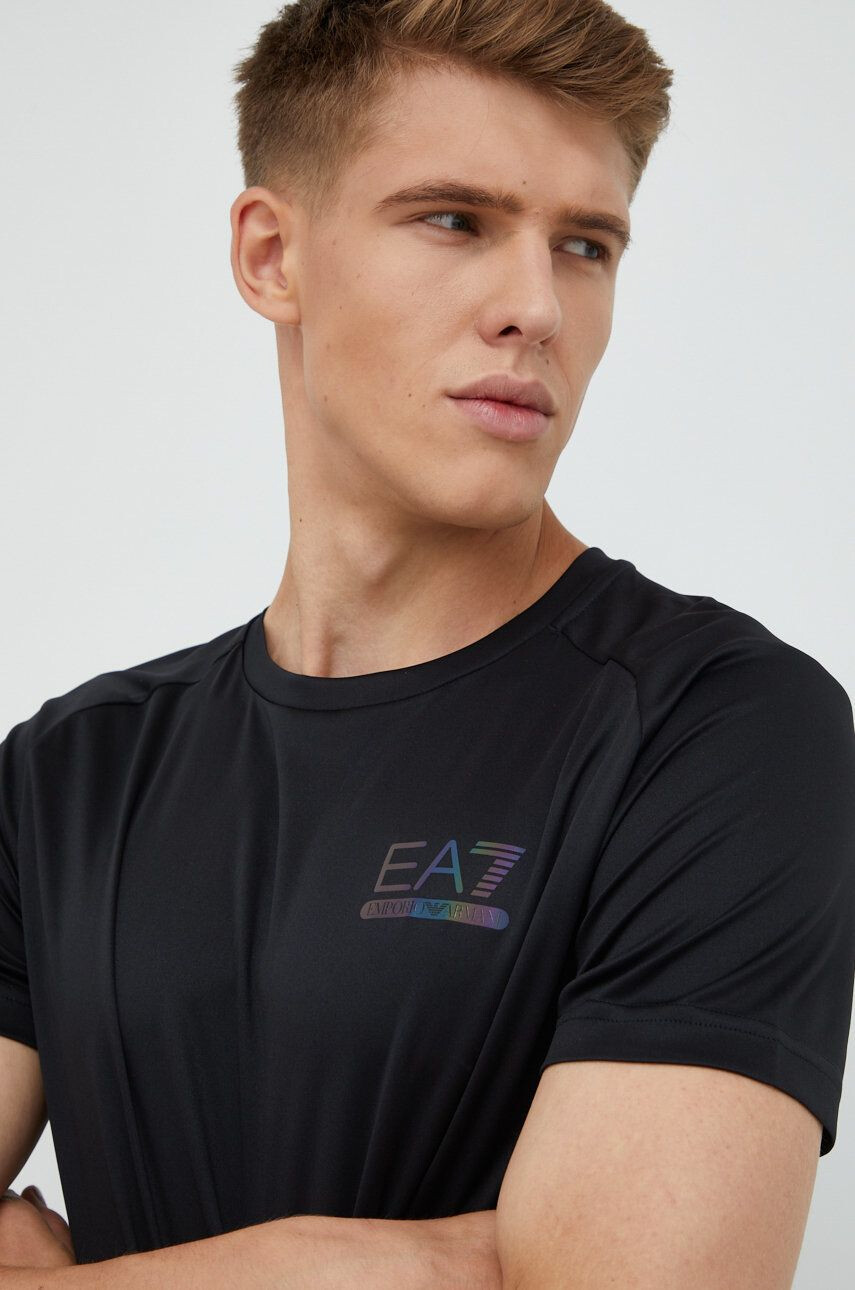 EA7 Emporio Armani Тениска в лилаво - Pepit.bg