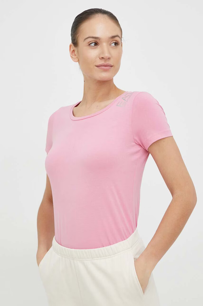 EA7 Emporio Armani Тениска в розово - Pepit.bg