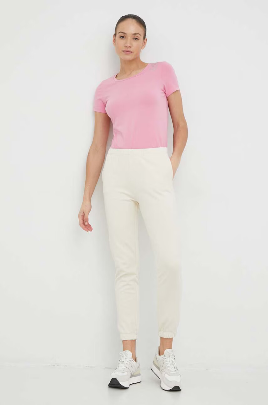 EA7 Emporio Armani Тениска в розово - Pepit.bg