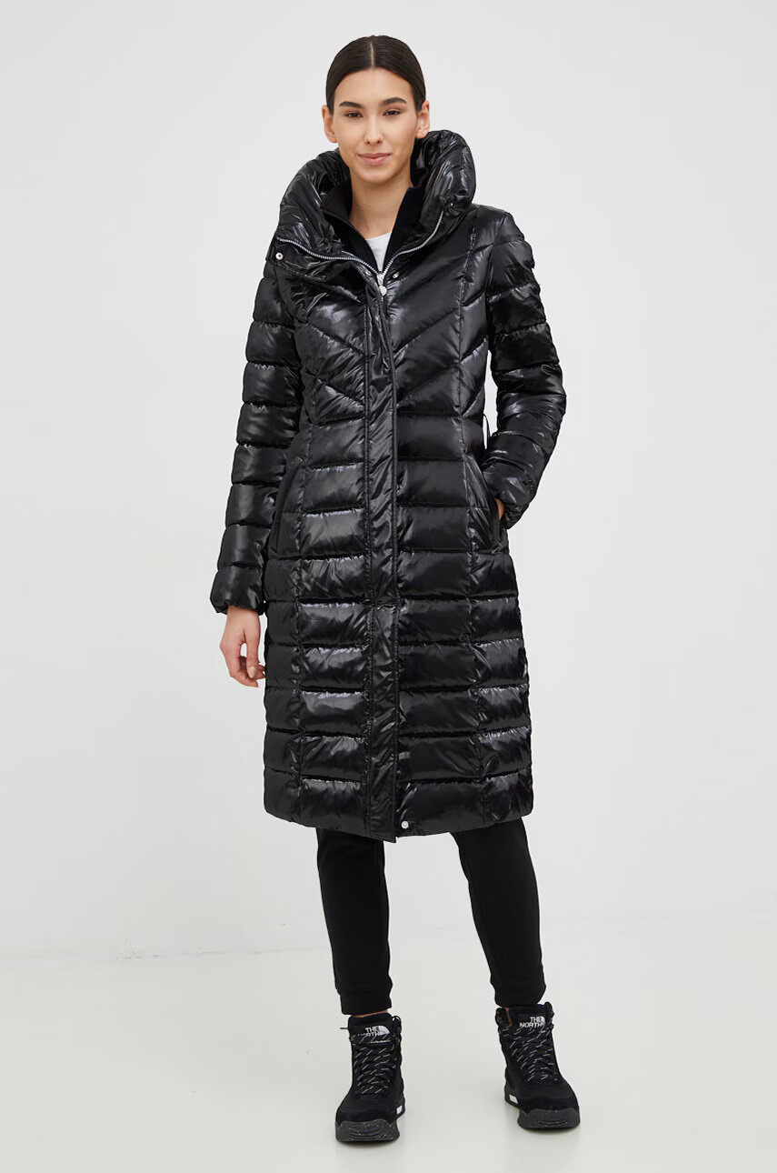 EA7 Emporio Armani Яке в черно със зимна изолация - Pepit.bg