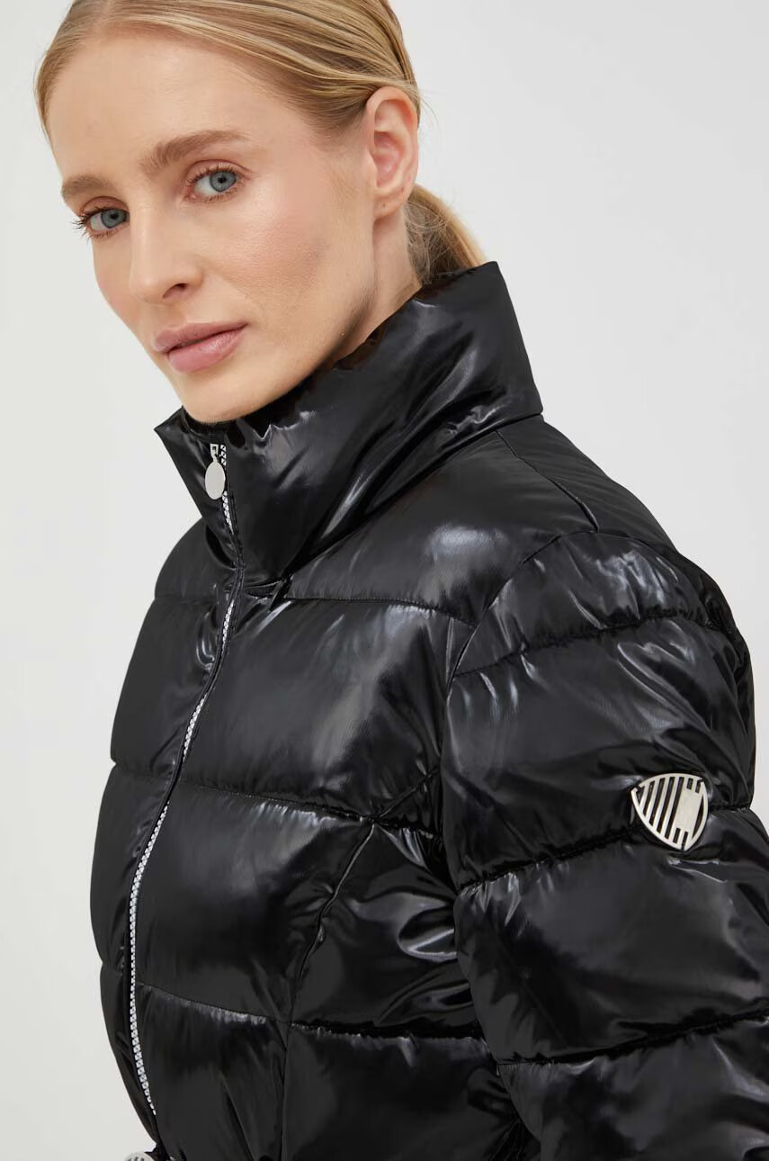 EA7 Emporio Armani Яке в черно със зимна изолация - Pepit.bg