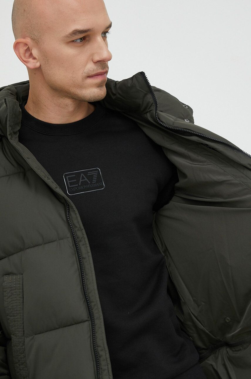 EA7 Emporio Armani Яке в зелено със зимна изолация - Pepit.bg