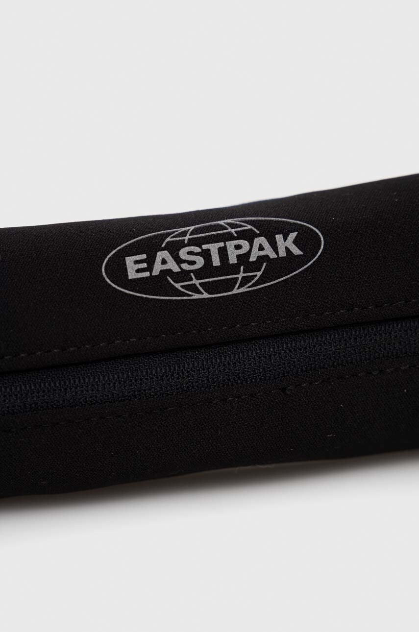 Eastpak Чанта за кръст в черно - Pepit.bg