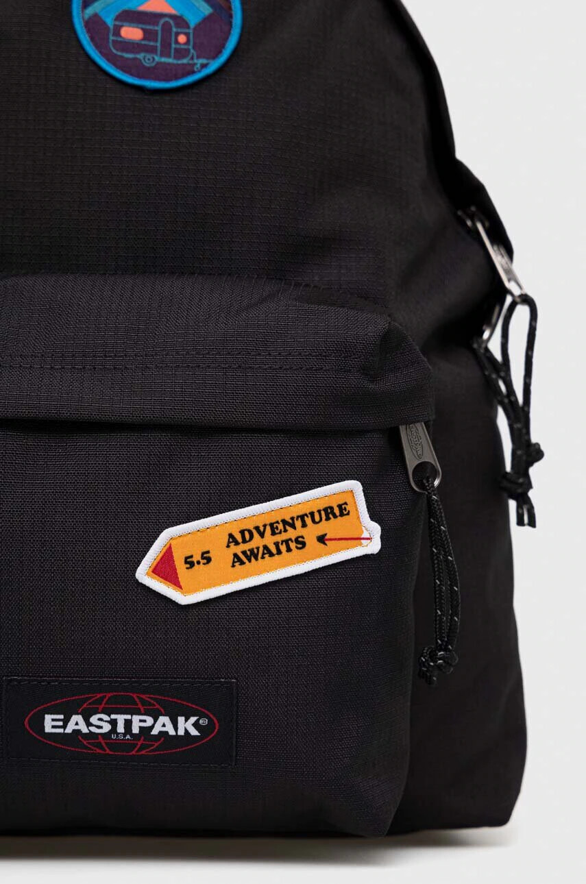 Eastpak Раница в черно голям размер с апликация - Pepit.bg