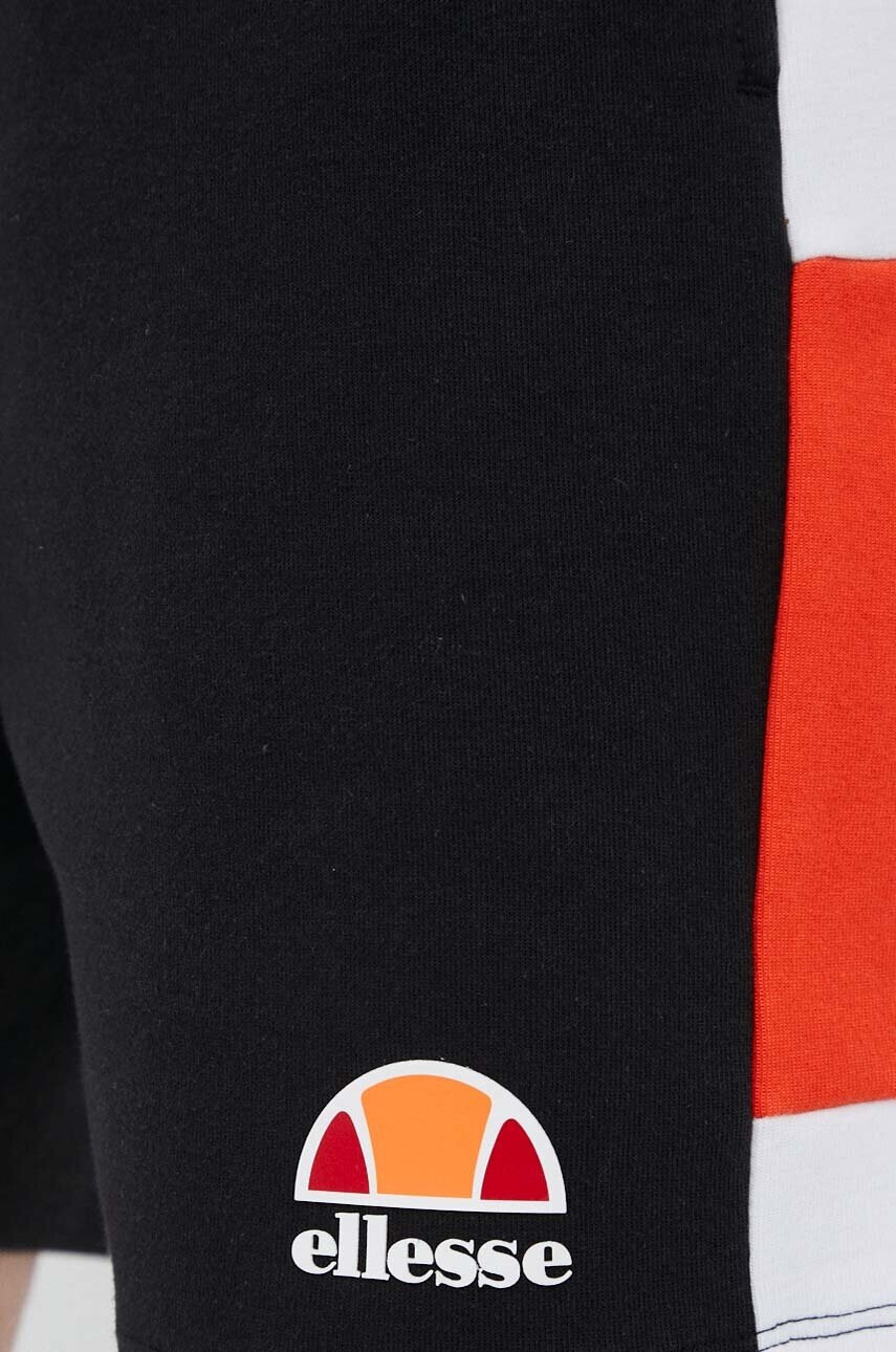 Ellesse Къс панталон в черно - Pepit.bg