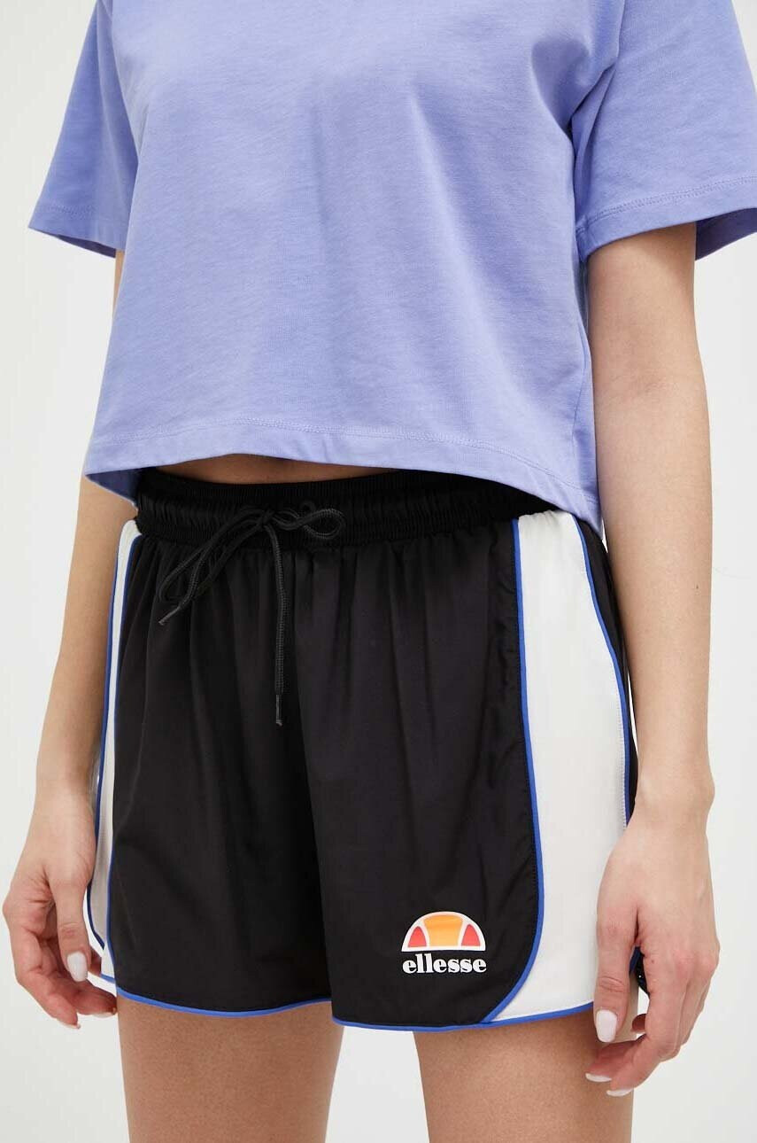 Ellesse Къс панталон в жълто с принт - Pepit.bg