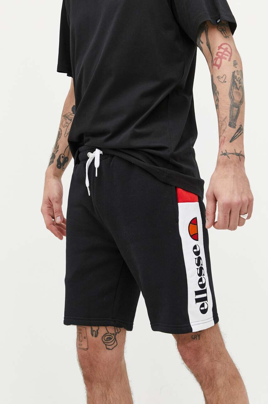 Ellesse Къс панталон в черно - Pepit.bg