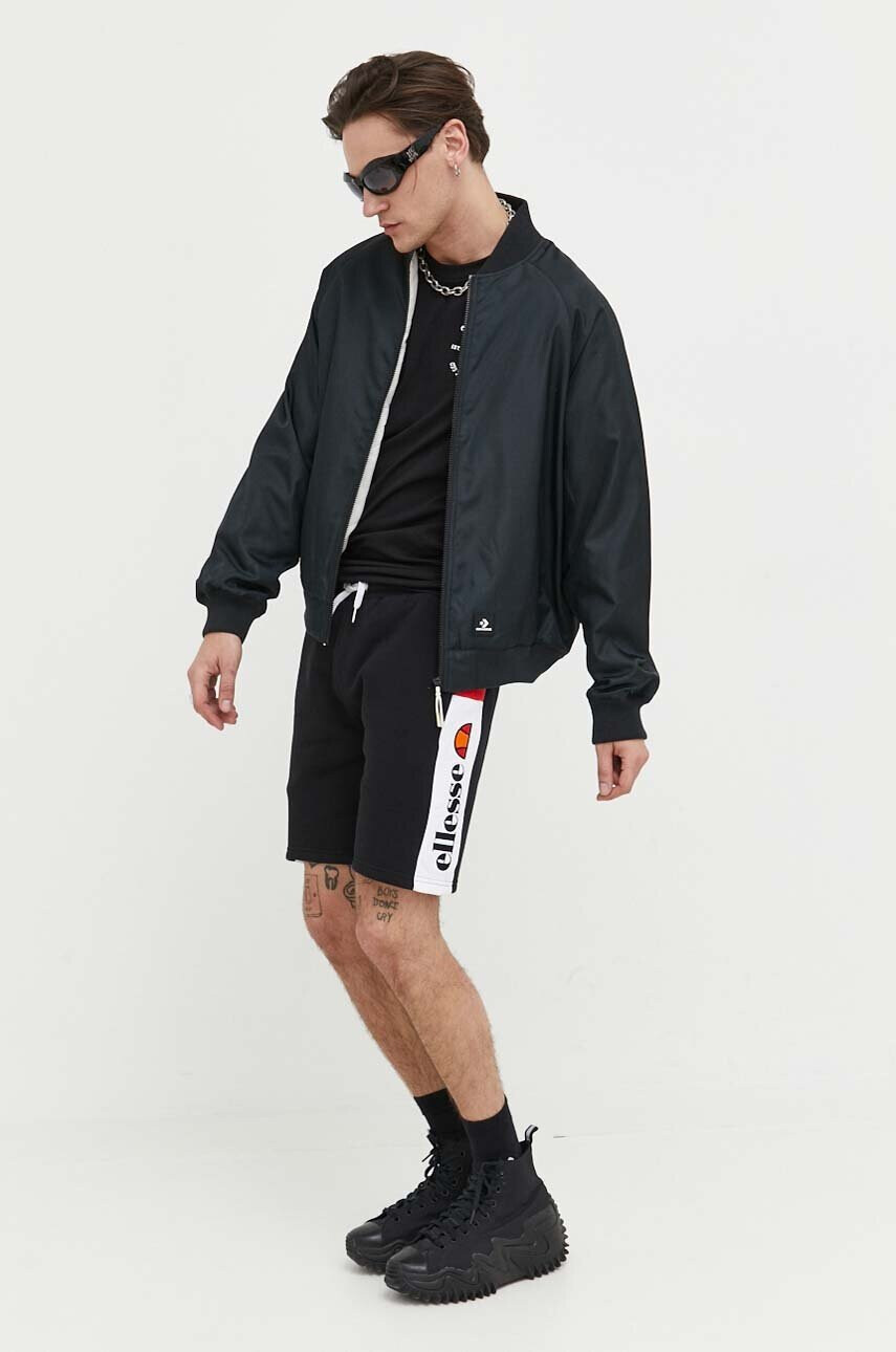 Ellesse Къс панталон в черно - Pepit.bg