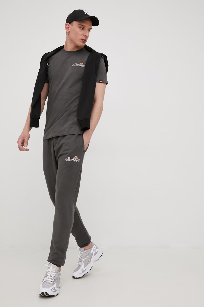 Ellesse Памучна тениска в сиво с апликация - Pepit.bg