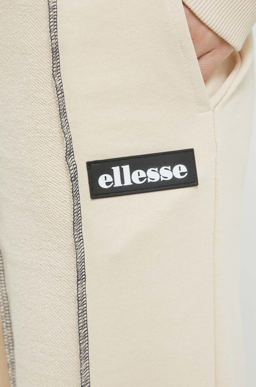 Ellesse Спортен панталон в бежово с изчистен дизайн - Pepit.bg