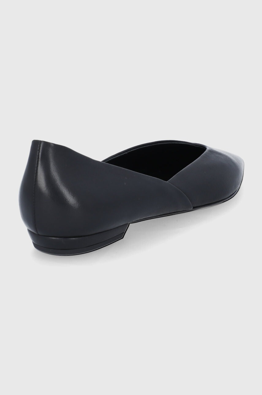 Emporio Armani Кожени балеринки в черно - Pepit.bg