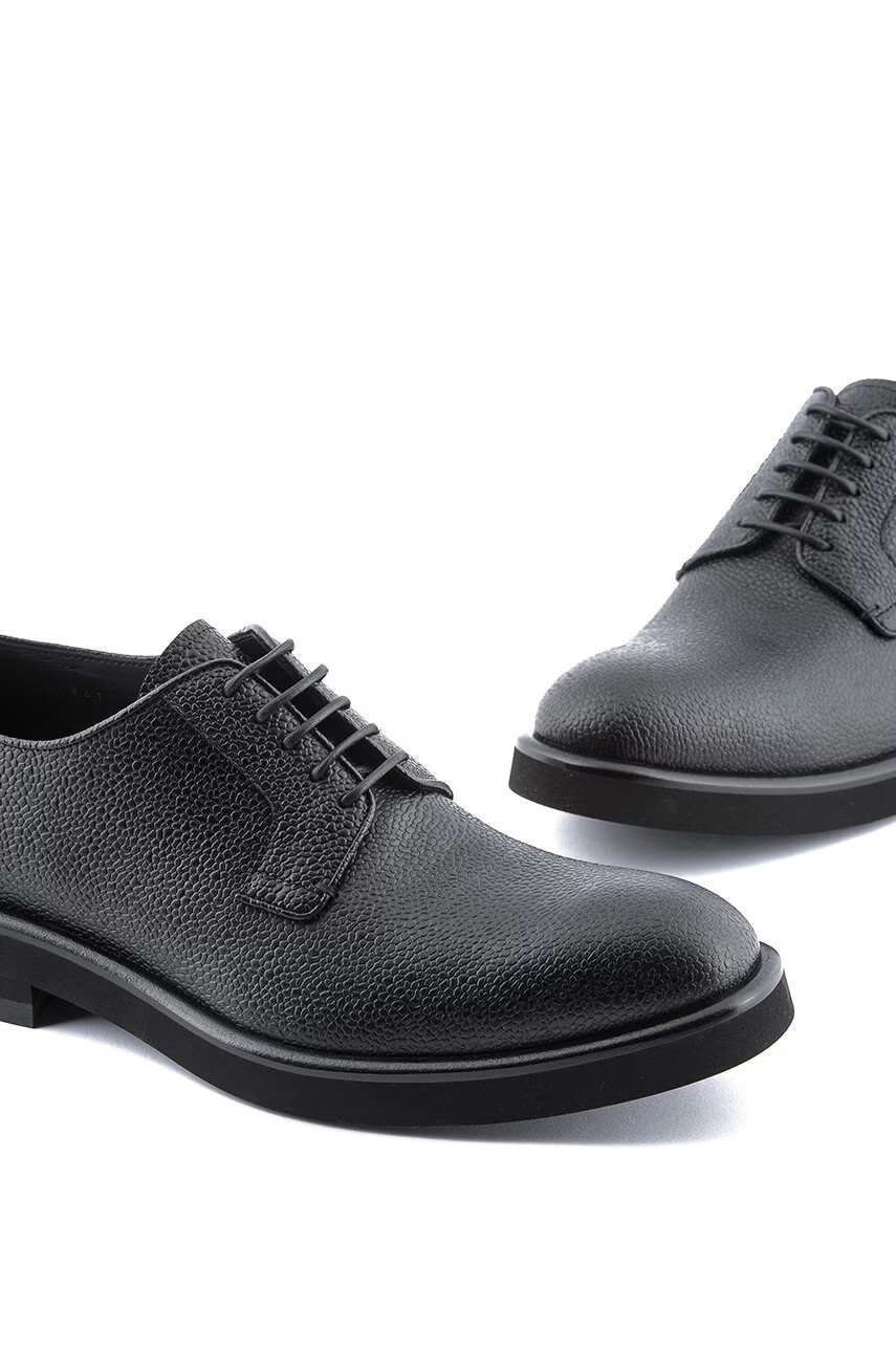 Emporio Armani Кожени половинки обувки в черно - Pepit.bg