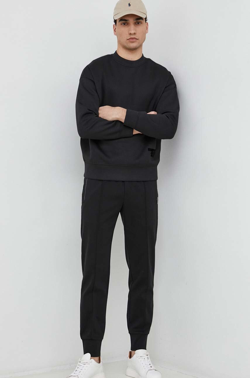 Emporio Armani Суичър в черно с апликация - Pepit.bg