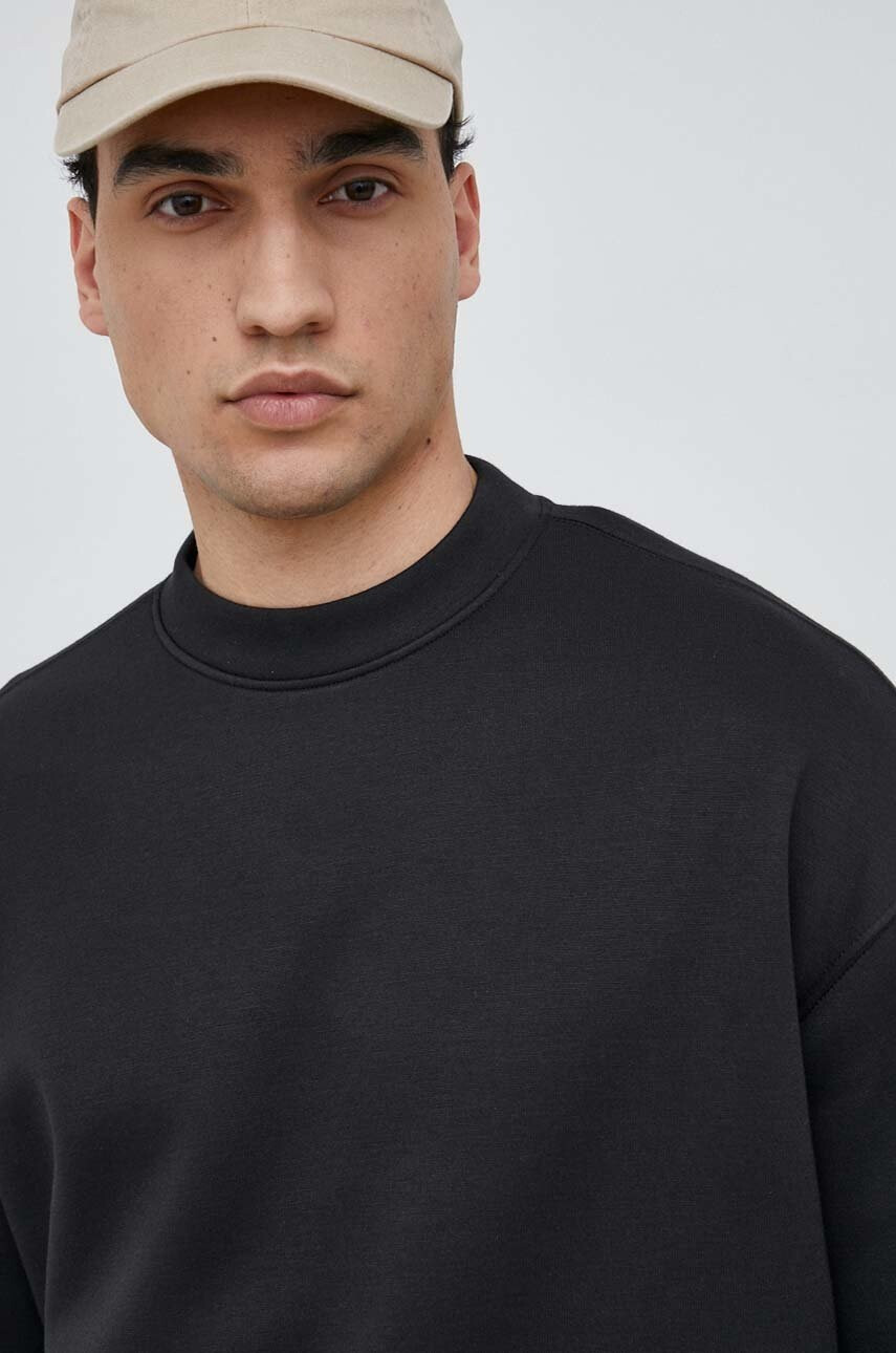 Emporio Armani Суичър в черно с апликация - Pepit.bg