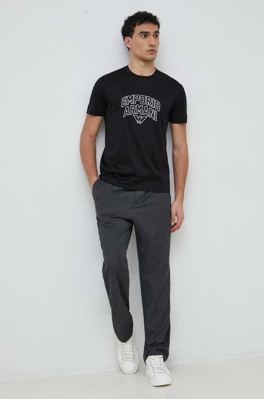Emporio Armani Тениска в черно с апликация - Pepit.bg