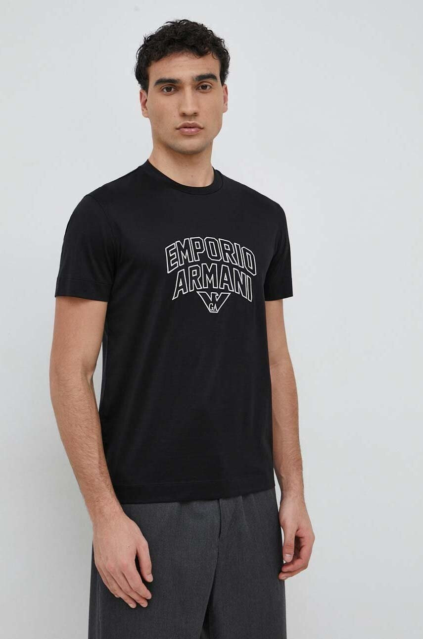 Emporio Armani Тениска в черно с апликация - Pepit.bg