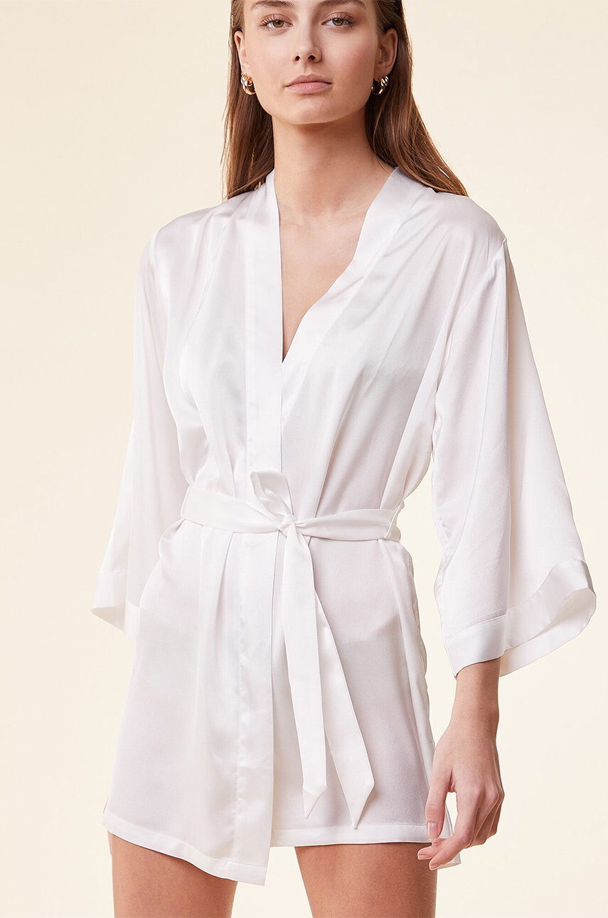 Etam Халат в бяло - Pepit.bg