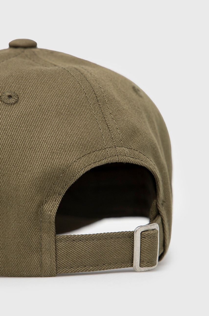 Fila Детска шапка с козирка в зелено с апликация - Pepit.bg