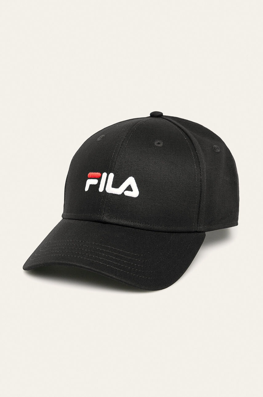 Fila Шапка в черно с апликация - Pepit.bg