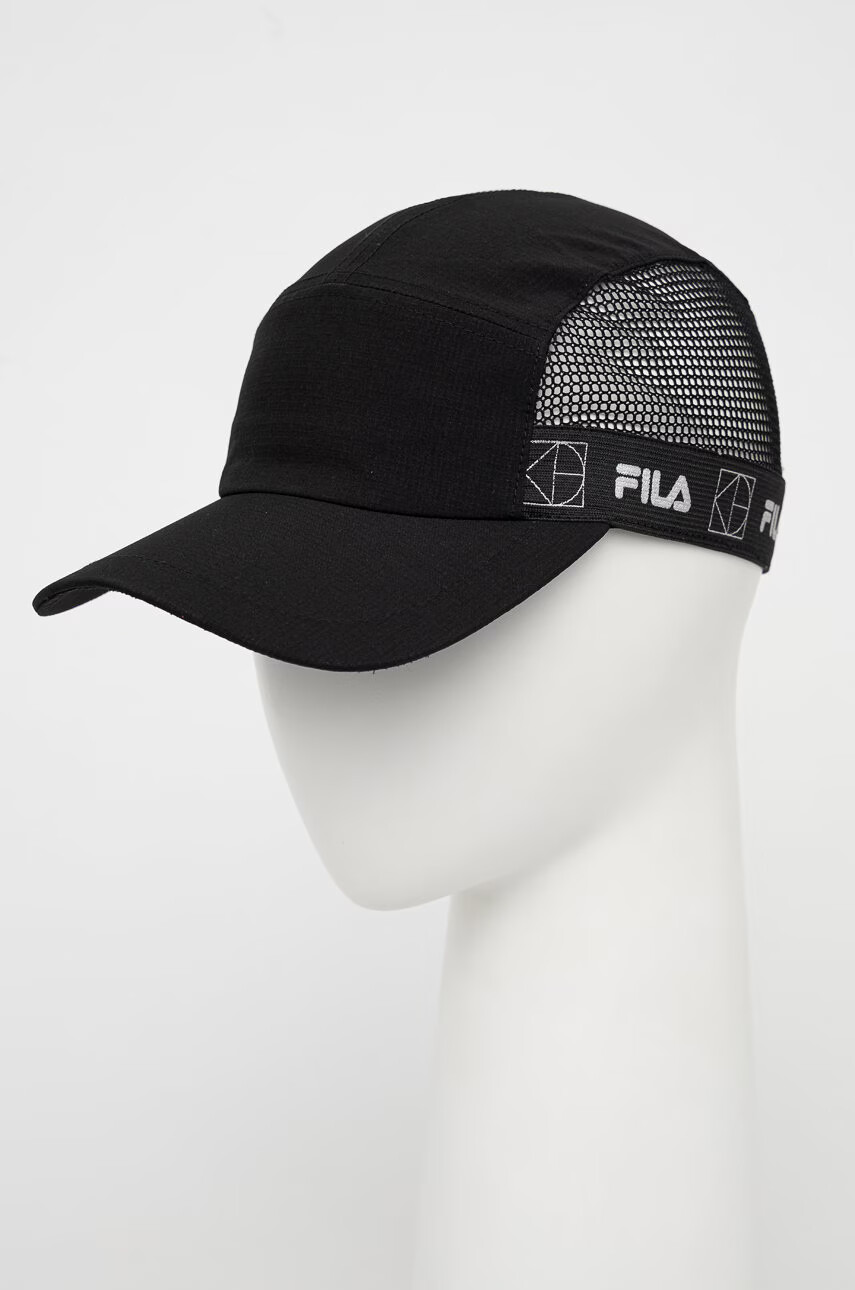 Fila Шапка с козирка Rewa в черно с изчистен дизайн - Pepit.bg