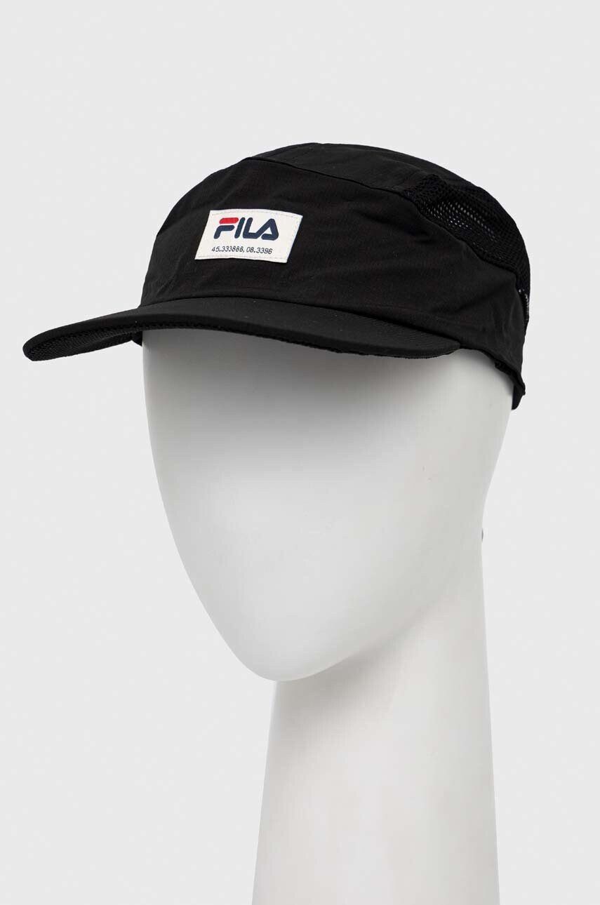 Fila Шапка с козирка Tangier в черно с апликация - Pepit.bg