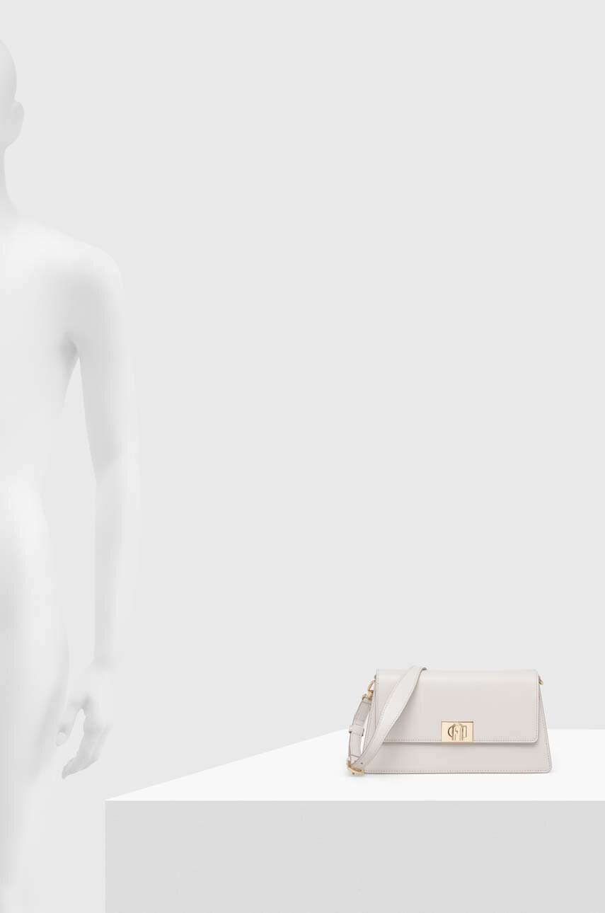 Furla Чанта Zoe в бяло - Pepit.bg