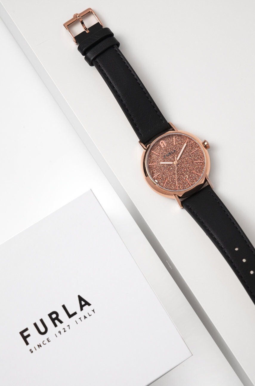 Furla Часовник дамски в златисто - Pepit.bg