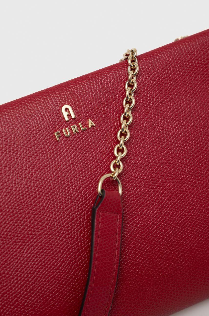 Furla Кожен клъч Camelia в червено - Pepit.bg