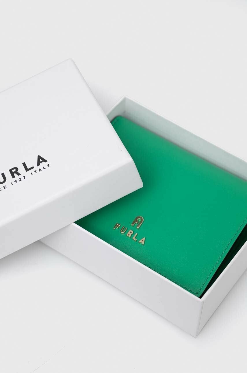 Furla Кожен портфейл Camelia дамски в зелено - Pepit.bg