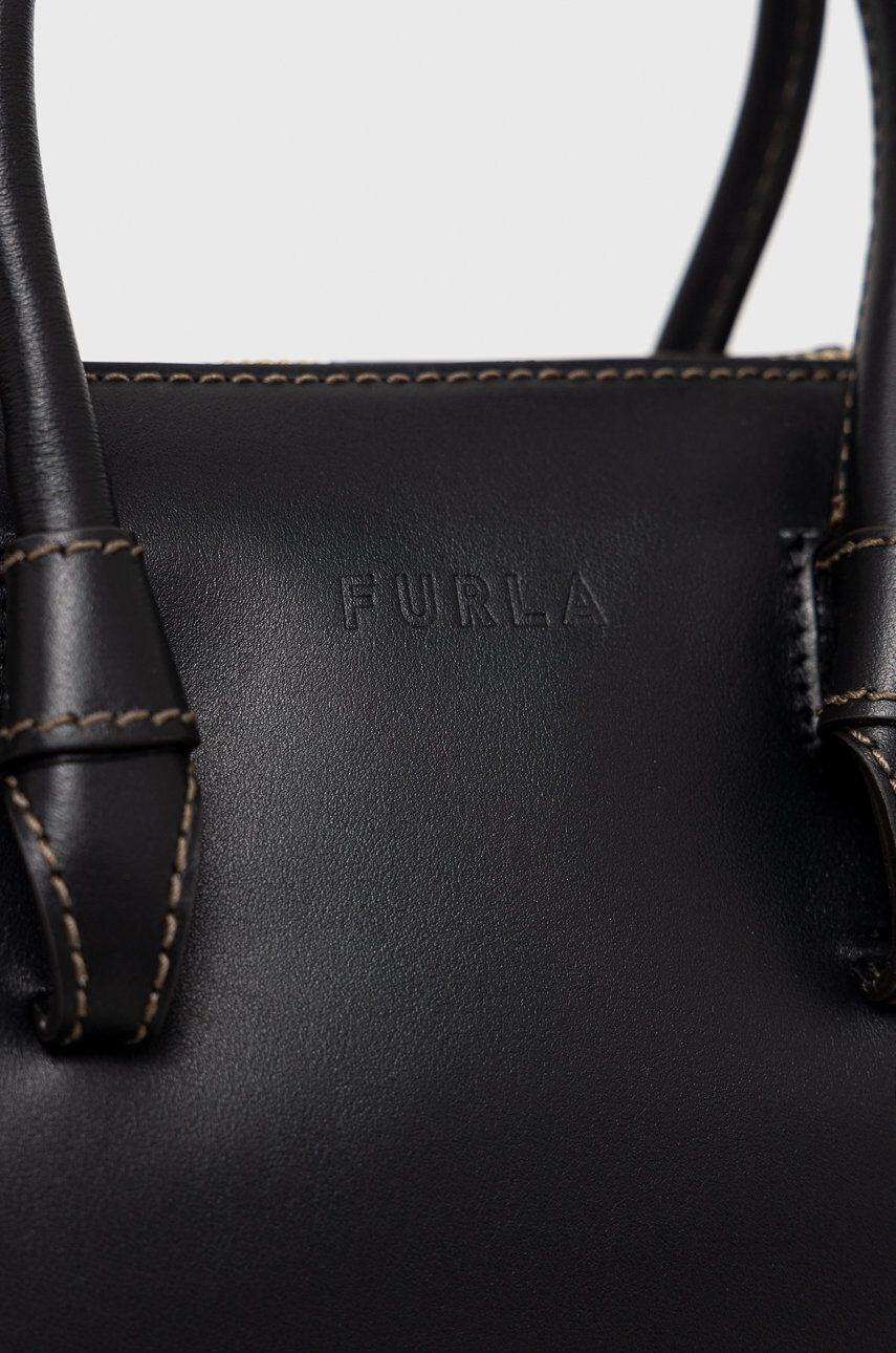 Furla Кожена чанта в черно - Pepit.bg