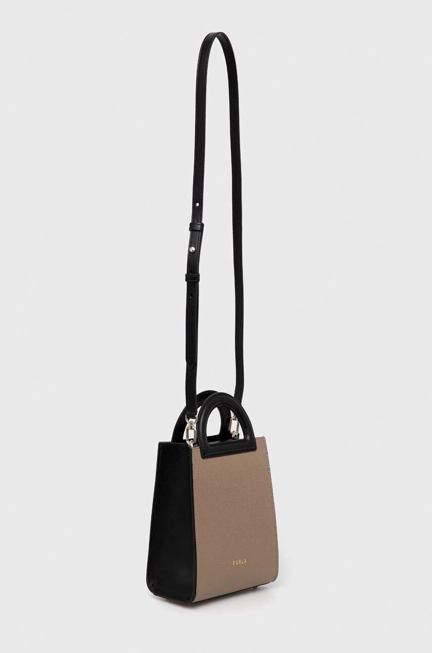 Furla Кожена чанта в черно - Pepit.bg