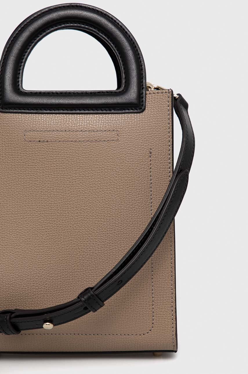 Furla Кожена чанта в черно - Pepit.bg