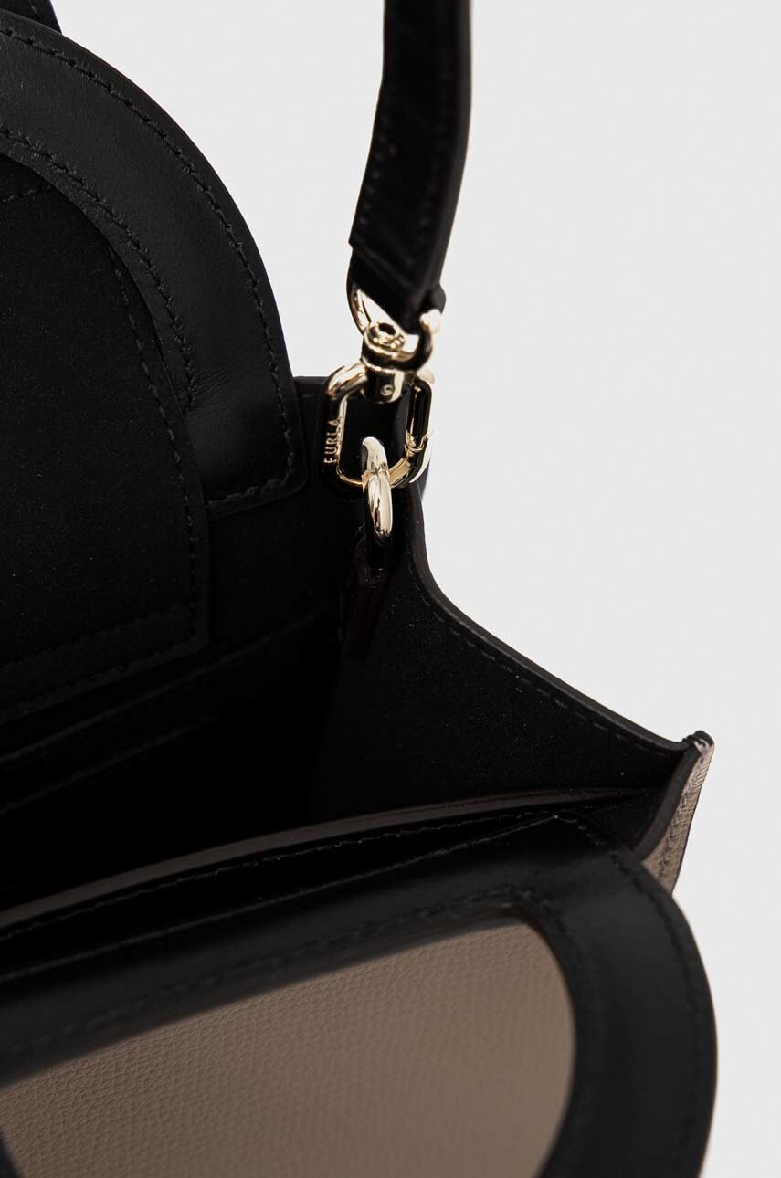 Furla Кожена чанта в черно - Pepit.bg