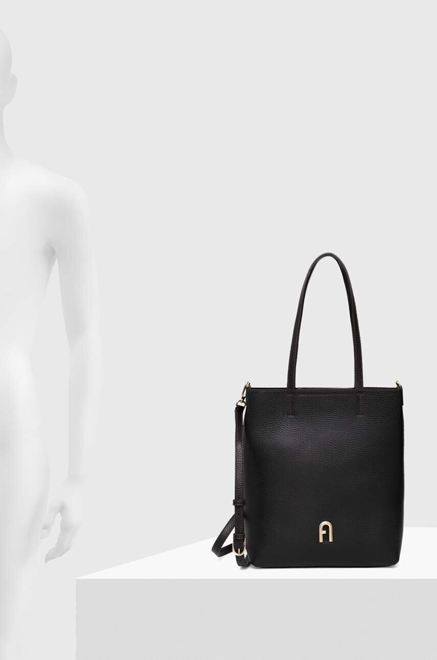 Furla Кожена чанта в черно - Pepit.bg