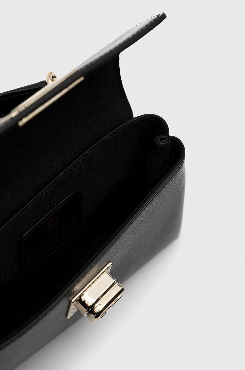 Furla Кожена чанта в черно - Pepit.bg