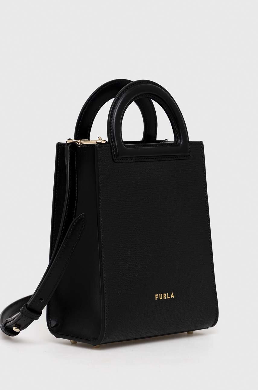 Furla Кожена чанта Dara в черно - Pepit.bg