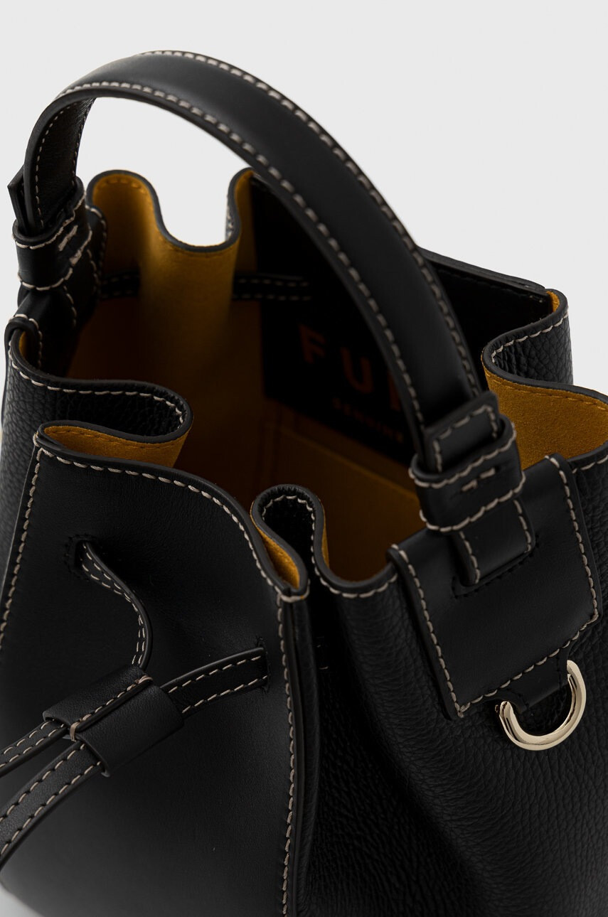 Furla Кожена чанта Miastella в черно - Pepit.bg