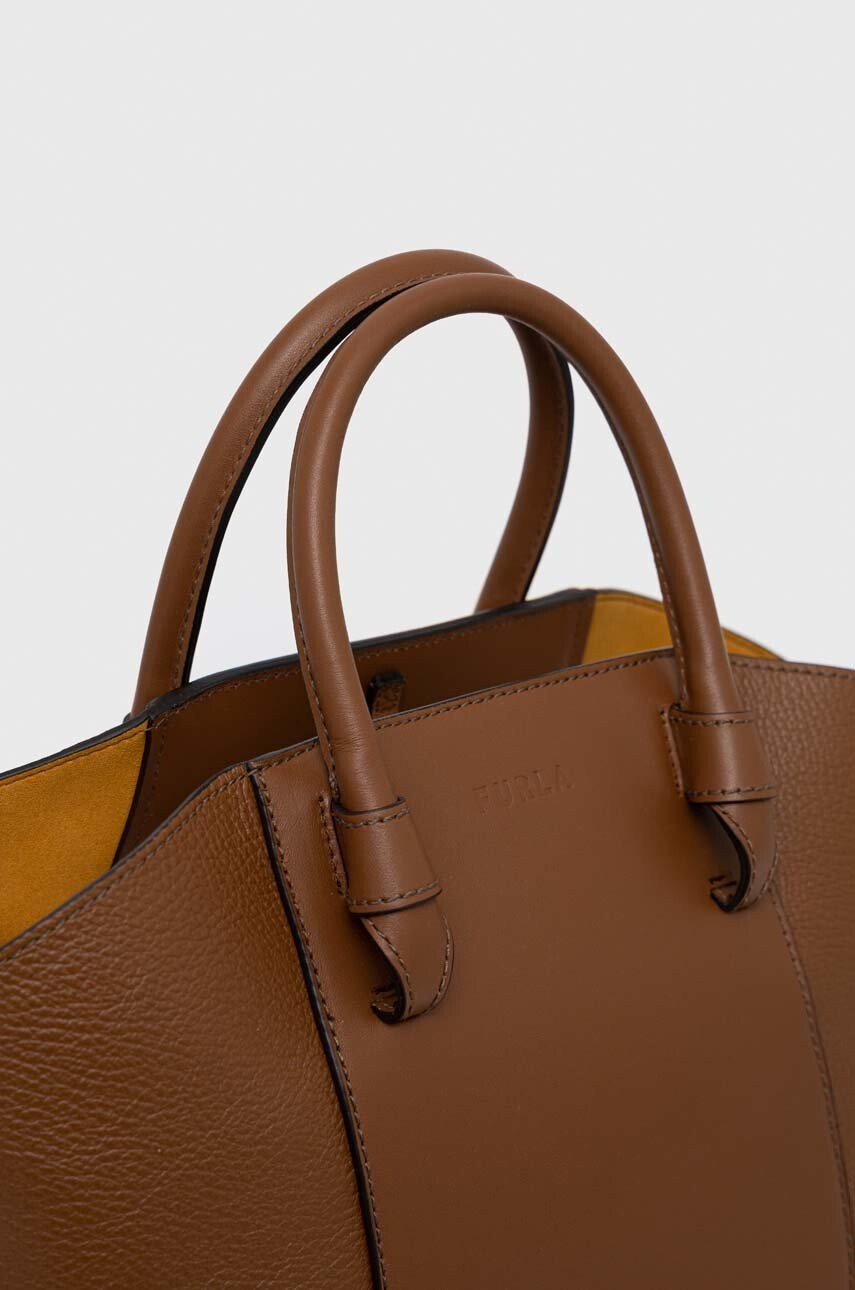 Furla Кожена чанта Miastella в кафяво - Pepit.bg