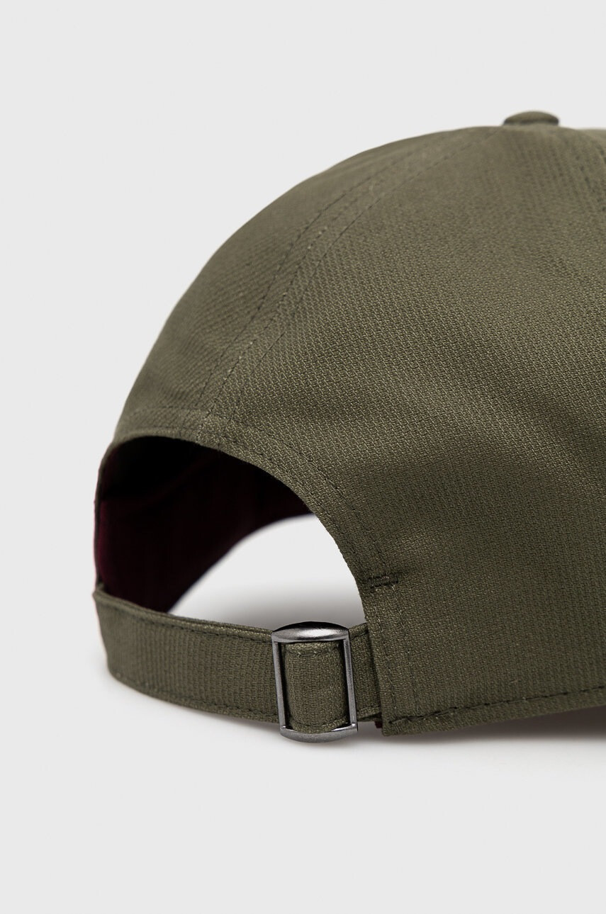 G-Star Raw Шапка в зелено с изчистен дизайн - Pepit.bg