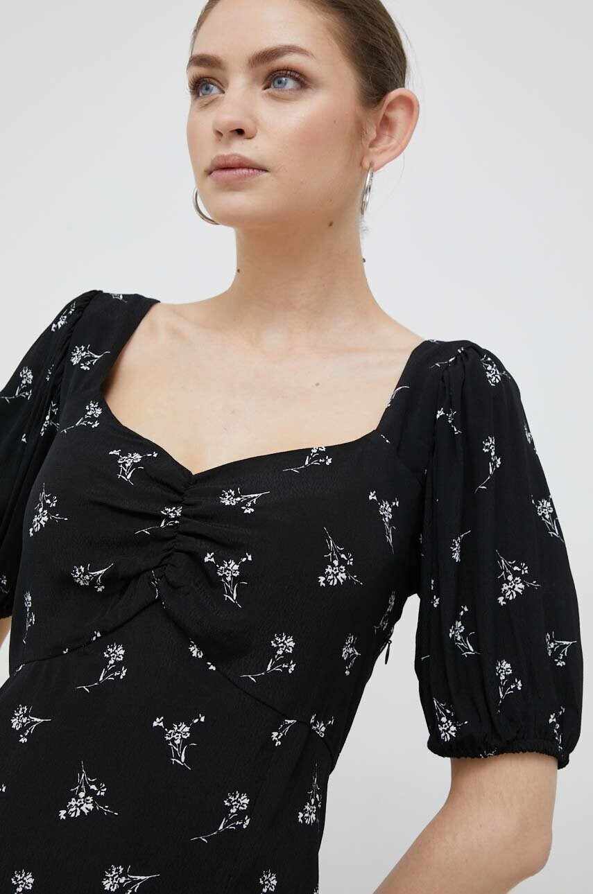 Gap Рокля - Pepit.bg