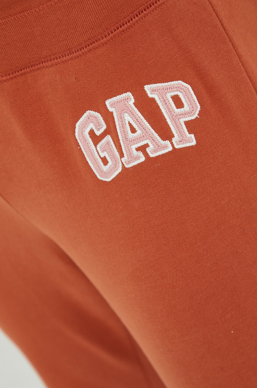 Gap Спортен панталон в червено с апликация - Pepit.bg