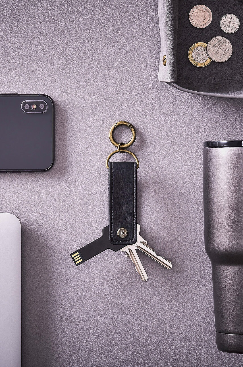 Gentlemen's Hardware Gentelmen's Hardware Ключодържател с USB Flash Drive 16 GB - Pepit.bg