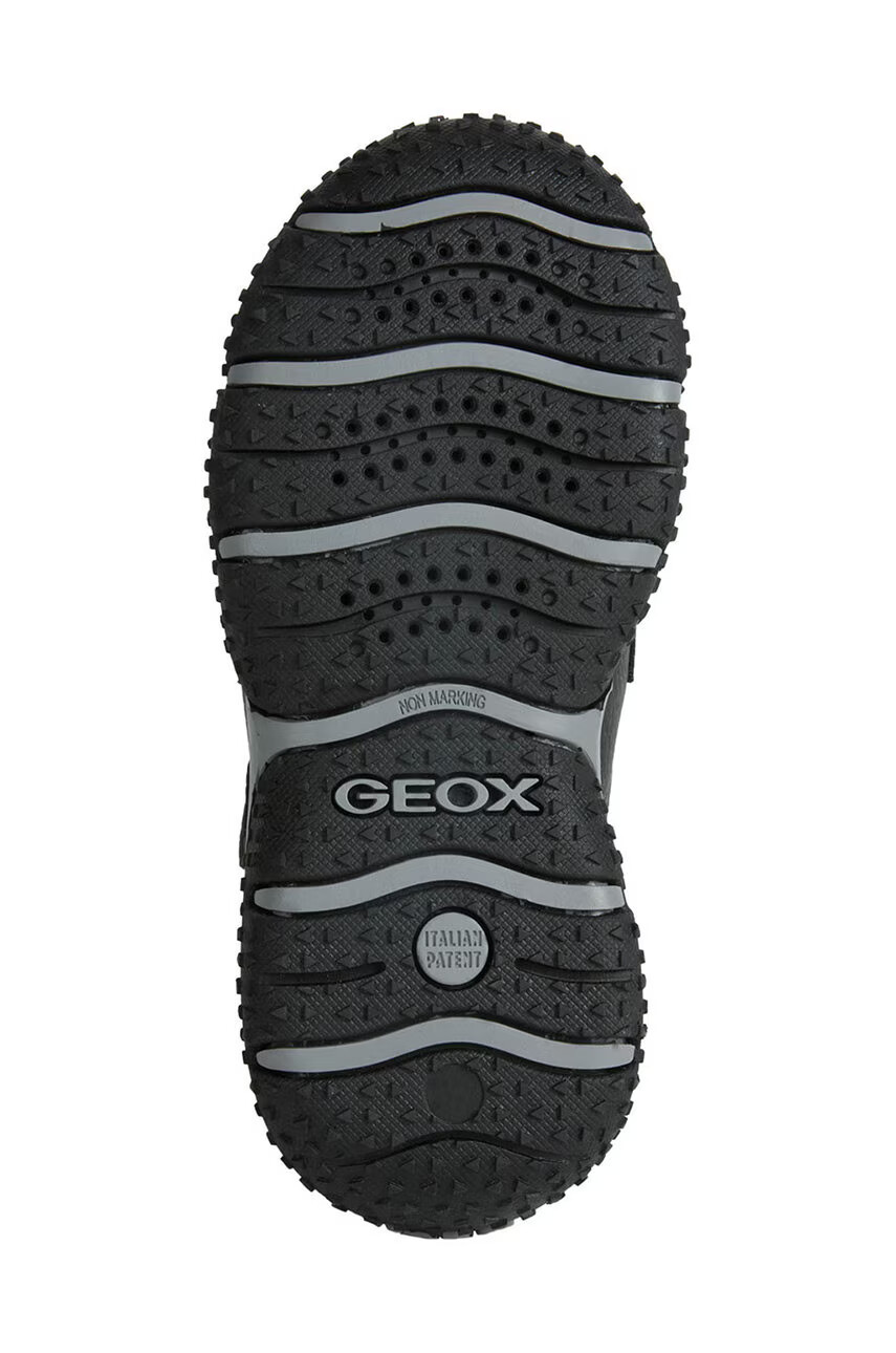 Geox Детски обувки в черно - Pepit.bg