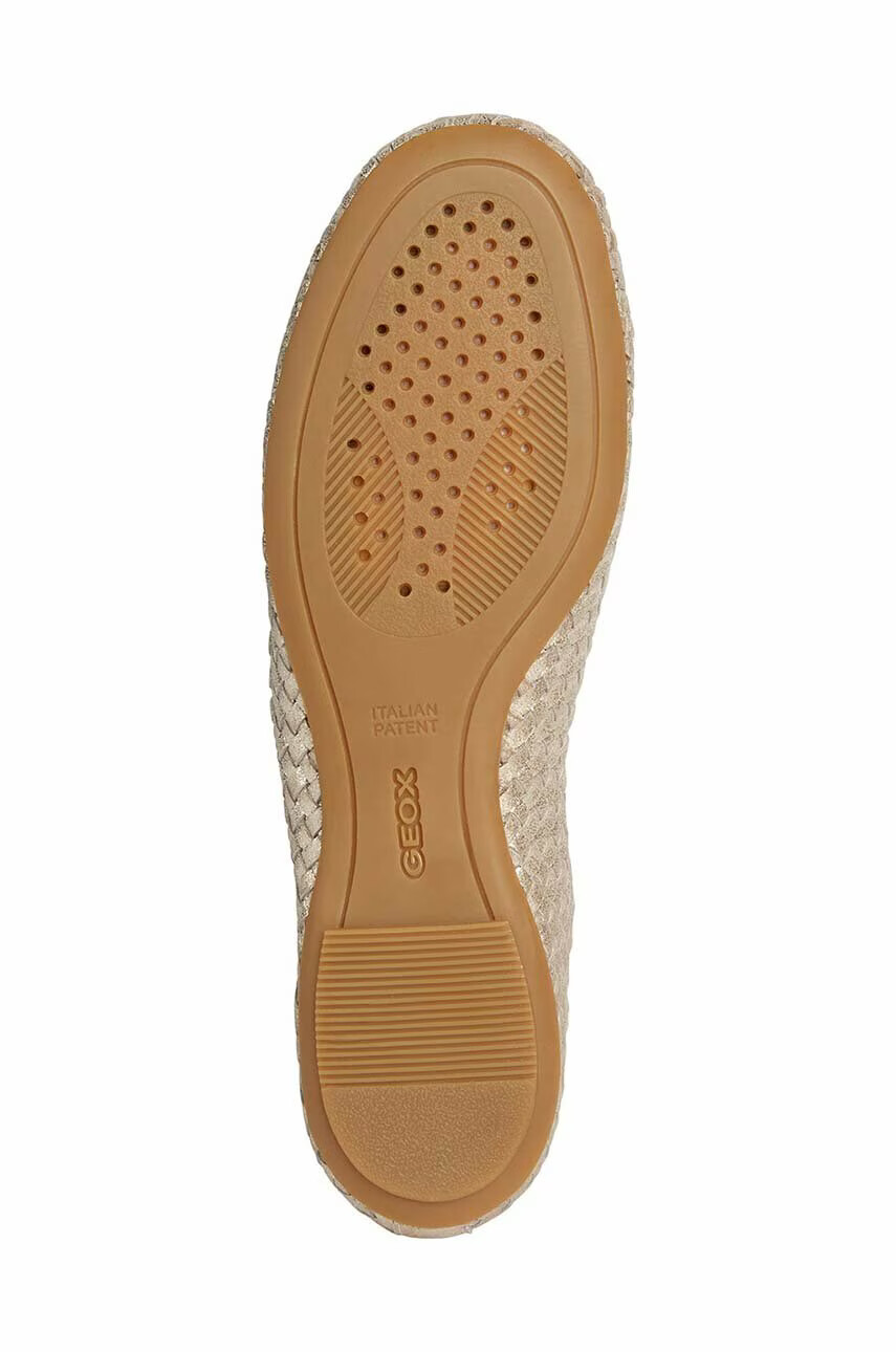 Geox Кожени балеринки D PALMARIA в златисто D35MUA 000KY C2012 - Pepit.bg