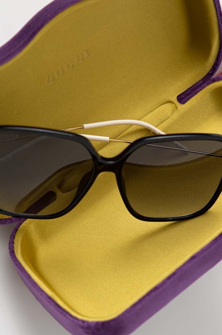 Gucci Слънчеви очила в черно - Pepit.bg