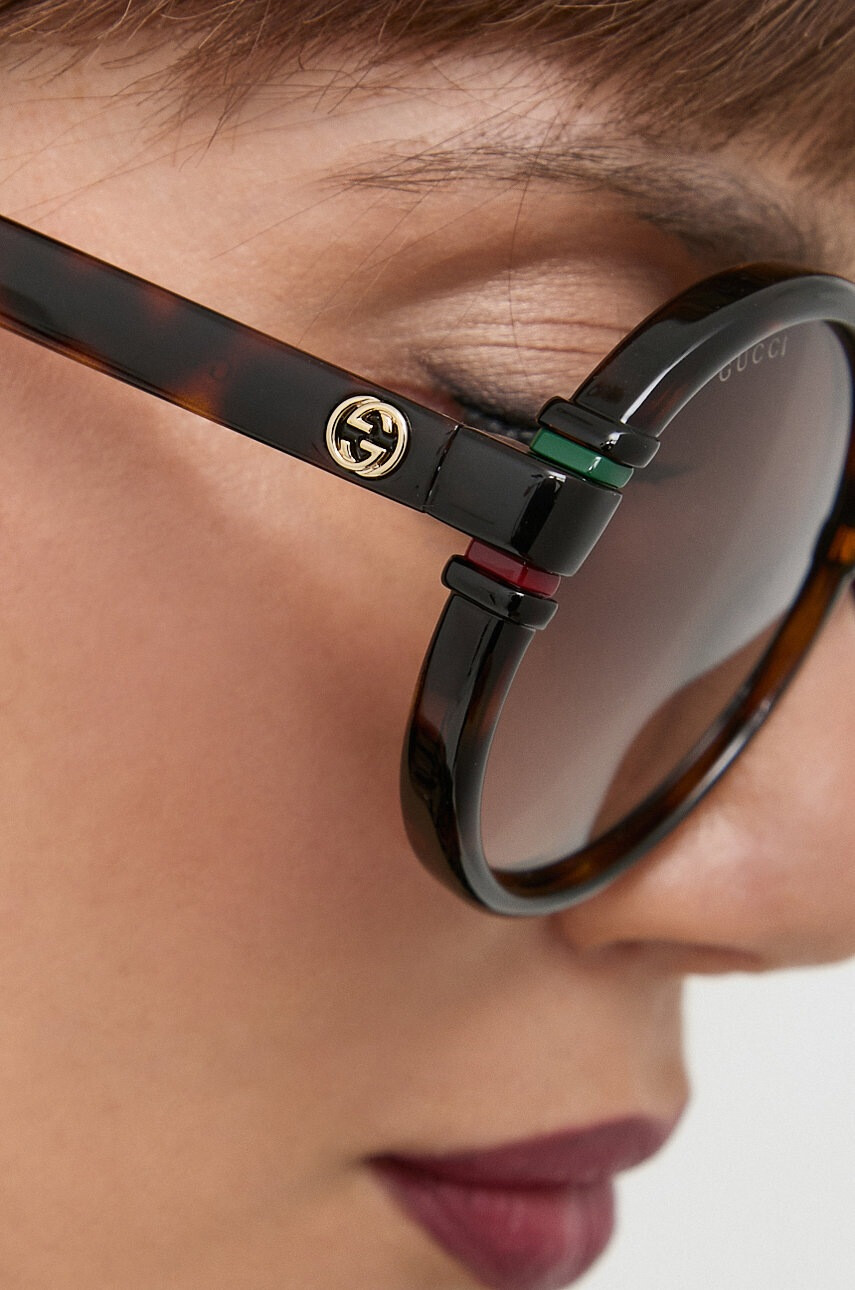Gucci Слънчеви очила в кафяво - Pepit.bg