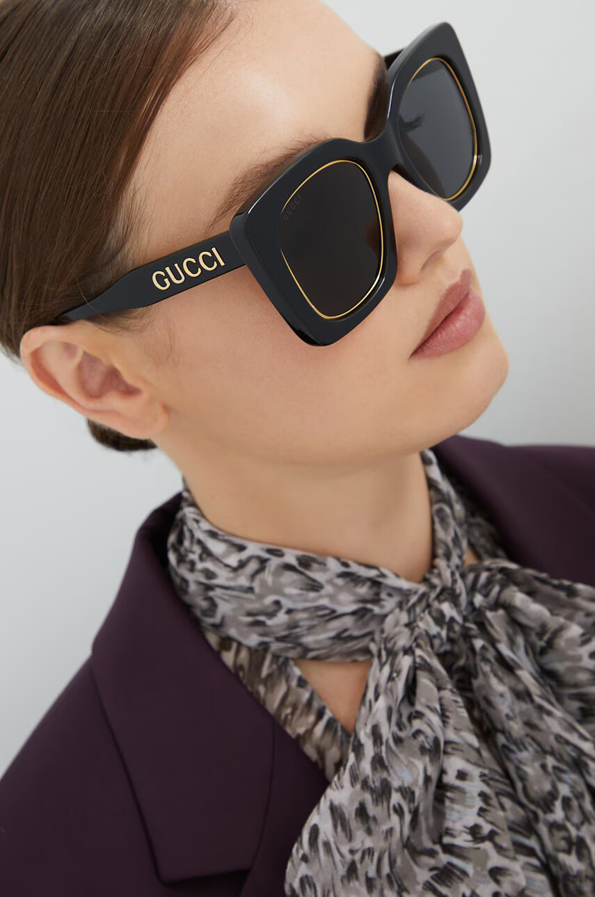 Gucci Слънчеви очила в черно - Pepit.bg