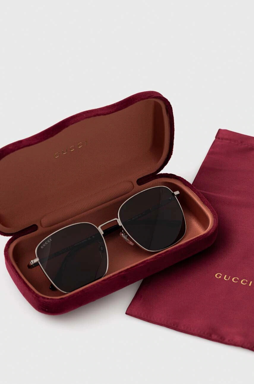 Gucci Слънчеви очила в сиво - Pepit.bg