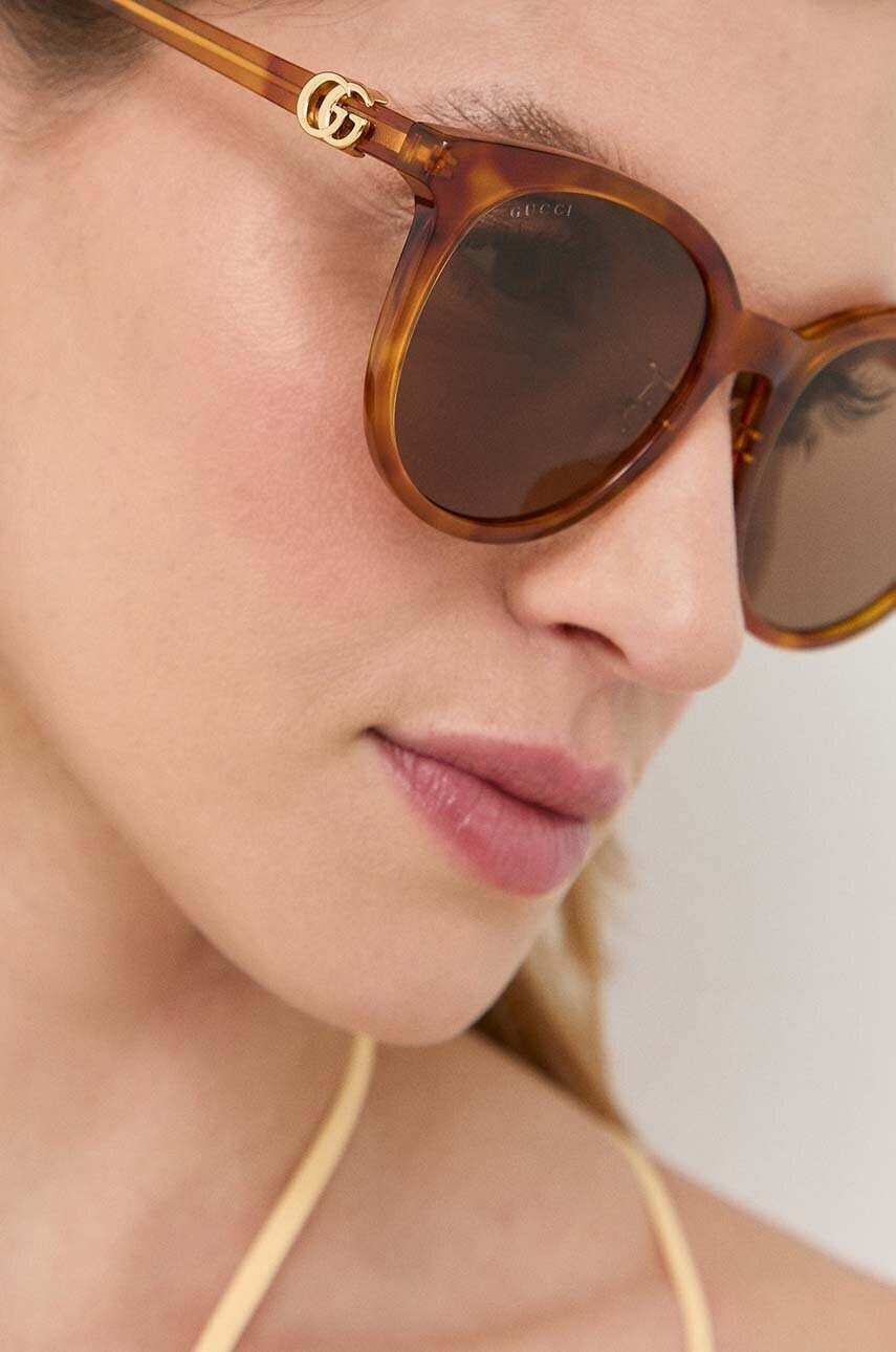 Gucci Слънчеви очила в кафяво - Pepit.bg