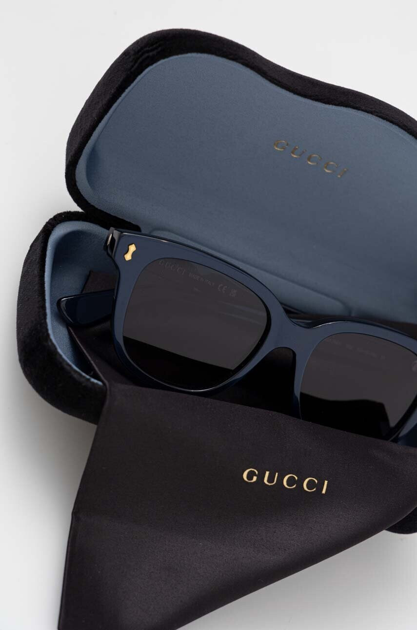 Gucci Слънчеви очила в синьо - Pepit.bg